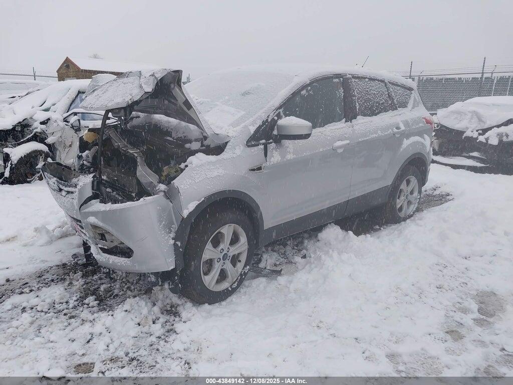 1FMCU0G76GUB13499 2016 FORD ESCAPE photo no. 2