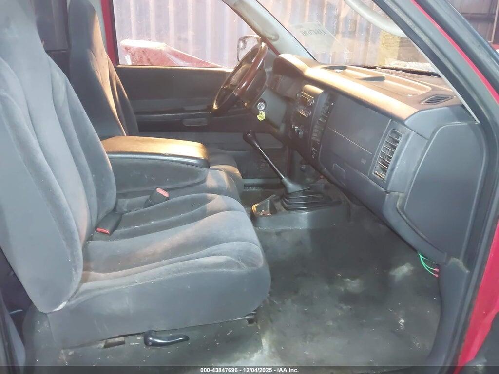 1B7FL36X02S621379 2002 DODGE DAKOTA photo no. 5