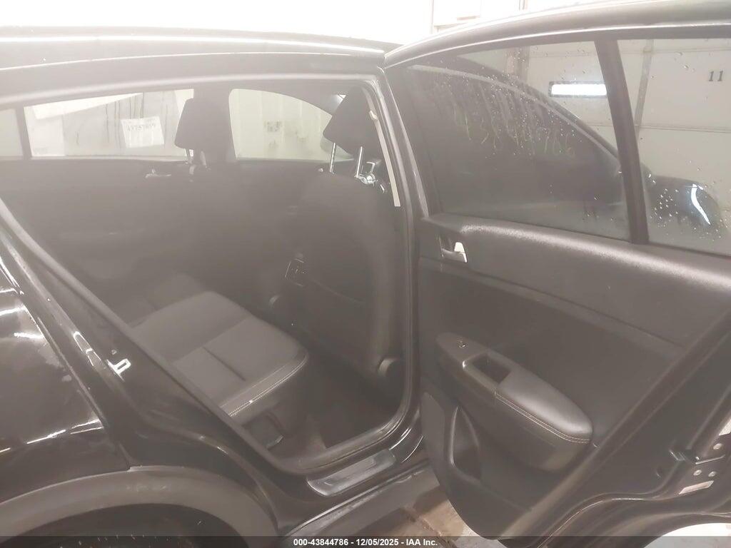 KNDPMCAC8N7953292 2022 KIA SPORTAGE photo no. 8