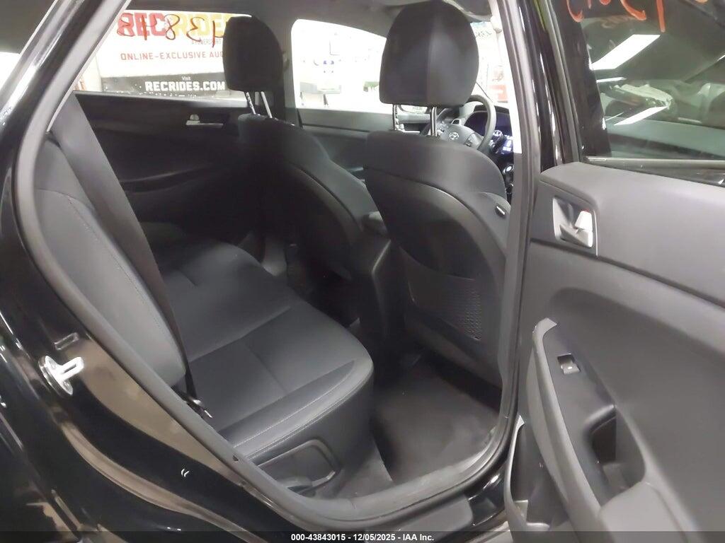 KM8J3CA41KU031666 2019 HYUNDAI TUCSON photo no. 8