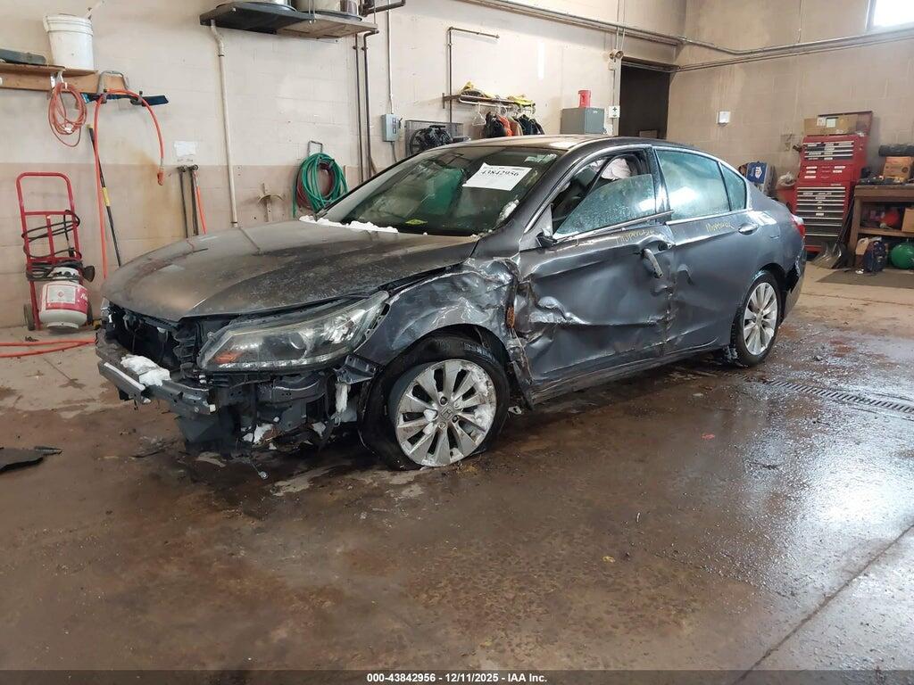 1HGCR3F87FA020316 2015 HONDA ACCORD photo no. 2