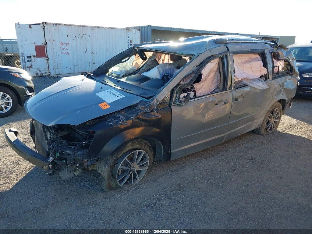 2C4RDGCG5HR865996 2017 DODGE GRAND CARAVAN photo no. 2