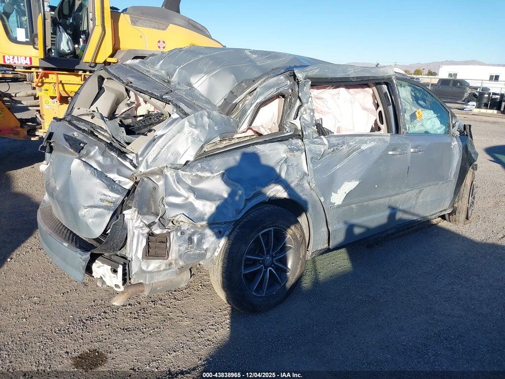 2C4RDGCG5HR865996 2017 DODGE GRAND CARAVAN photo no. 4