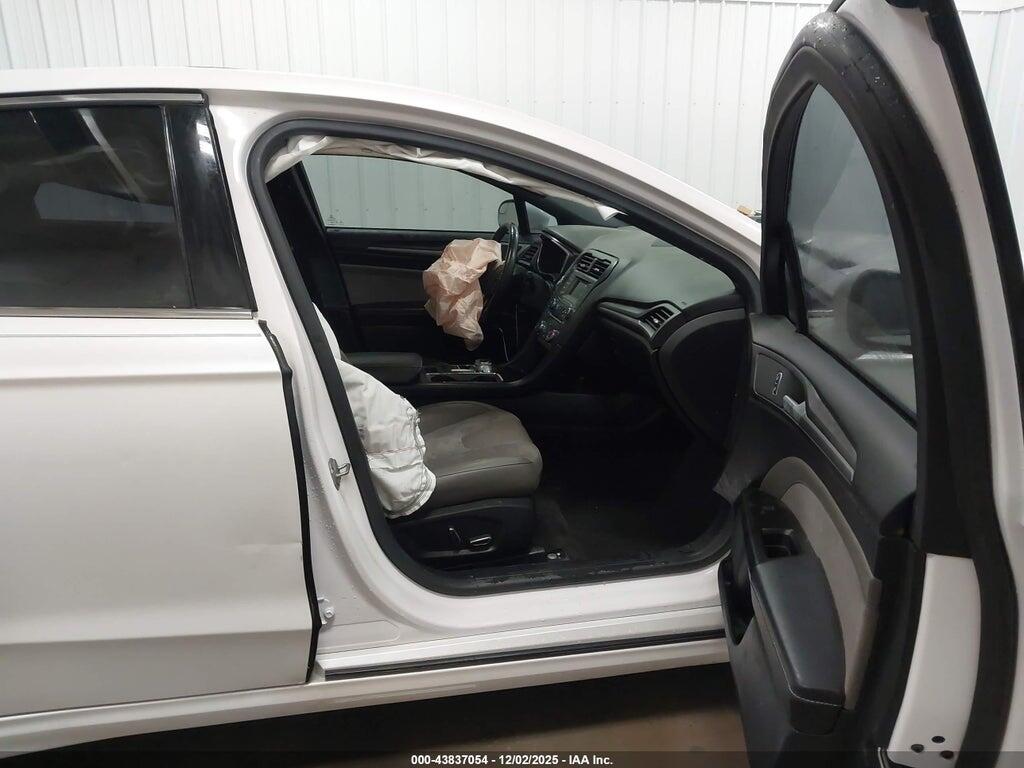 3FA6P0VP1JR176560 2018 FORD FUSION photo no. 5