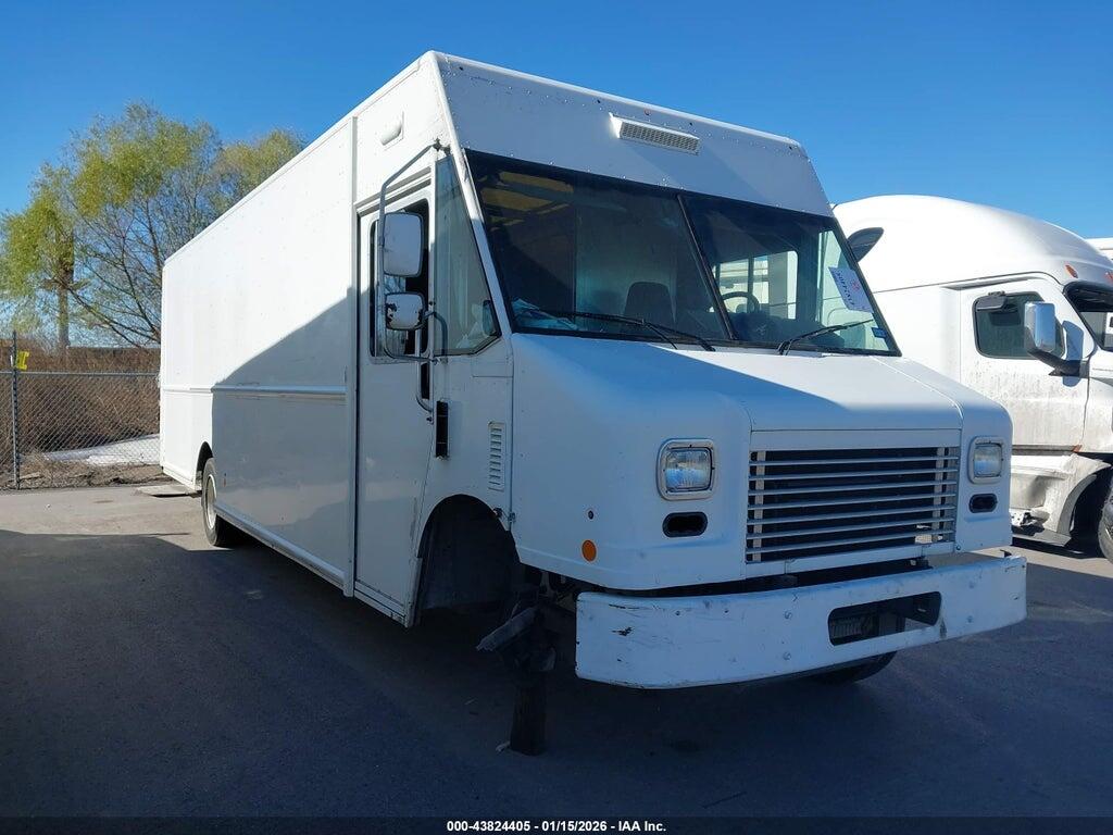 4UZAC3DV2DCFF6957 2013 FREIGHTLINER CHASSIS photo no. 1