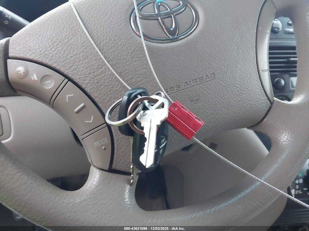 5TDZK23C58S170835 2008 TOYOTA SIENNA photo no. 11