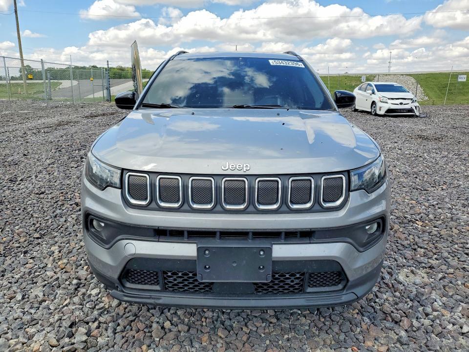 2022 JEEP COMPASS LATITUDE LUX — Фото 5 из 12