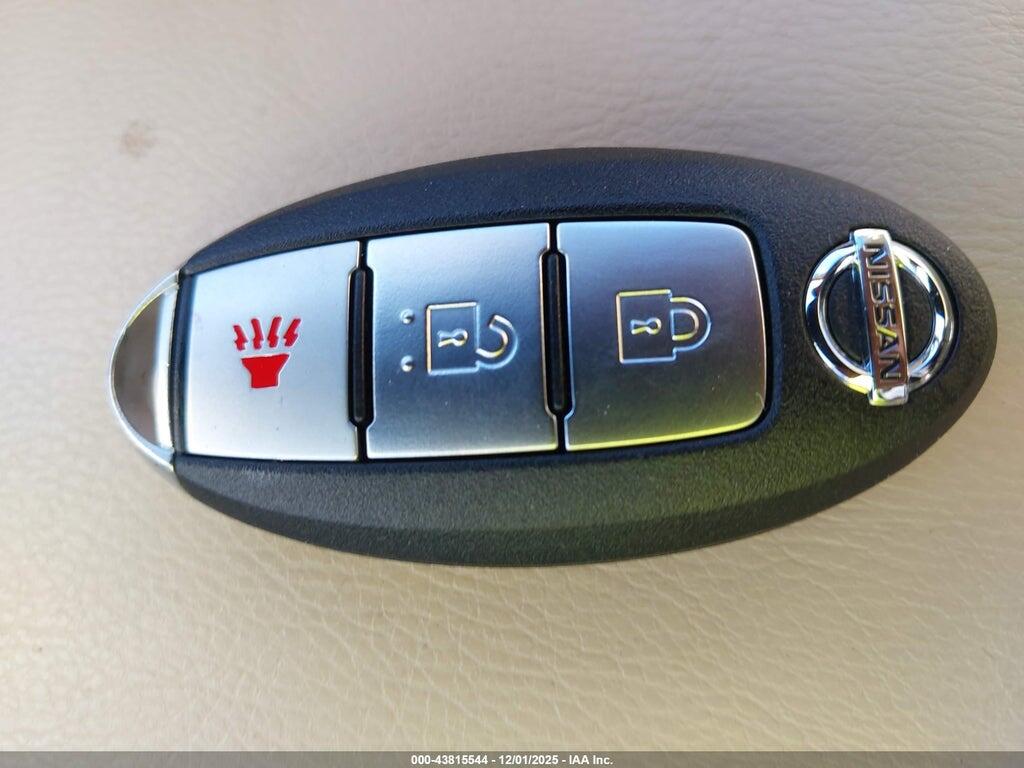 KNMAT2MTXFP564654 2015 NISSAN ROGUE photo no. 11