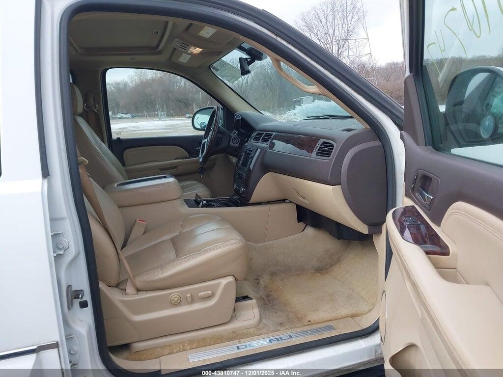 1GKFK66878J239382 2008 GMC YUKON XL 1500 photo no. 5
