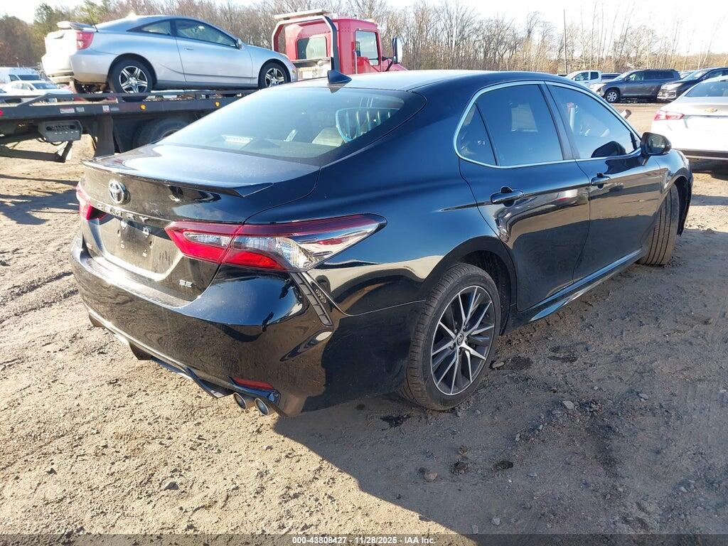 4T1G11AK5NU644428 2022 TOYOTA CAMRY photo no. 4