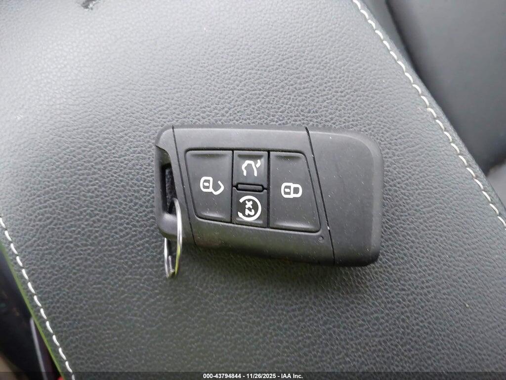 3VV2B7AX8RM019883 2024 VOLKSWAGEN TIGUAN photo no. 11