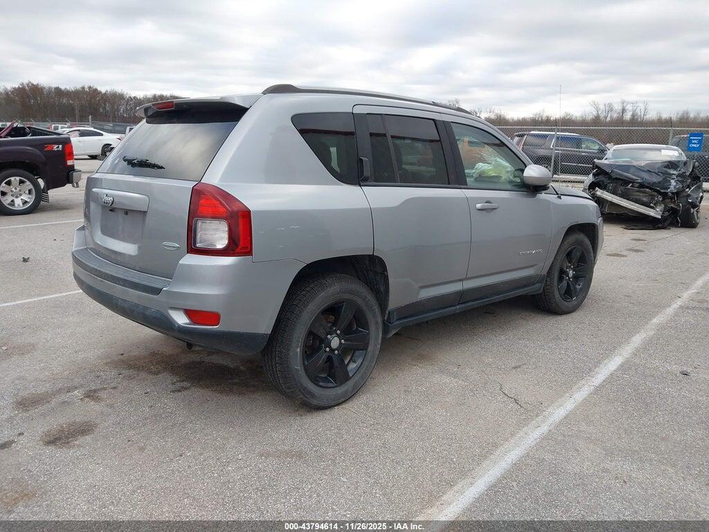 1C4NJDEB4FD340483 2015 JEEP COMPASS photo no. 4