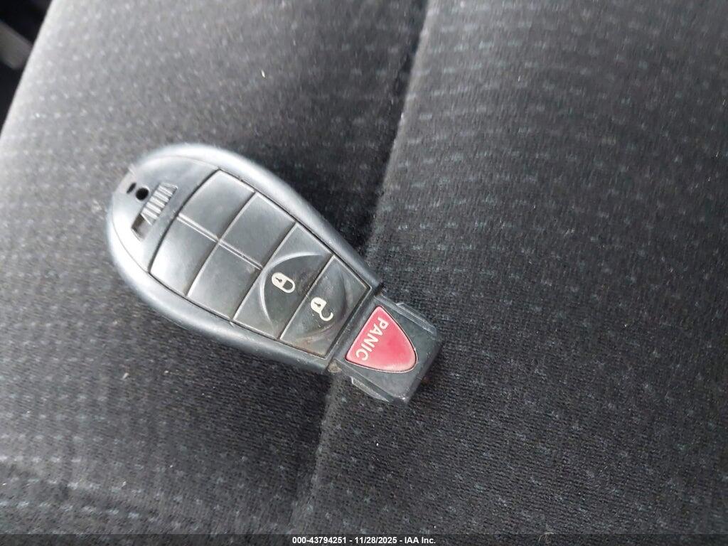 2C4RDGBG9HR619695 2017 DODGE GRAND CARAVAN photo no. 11