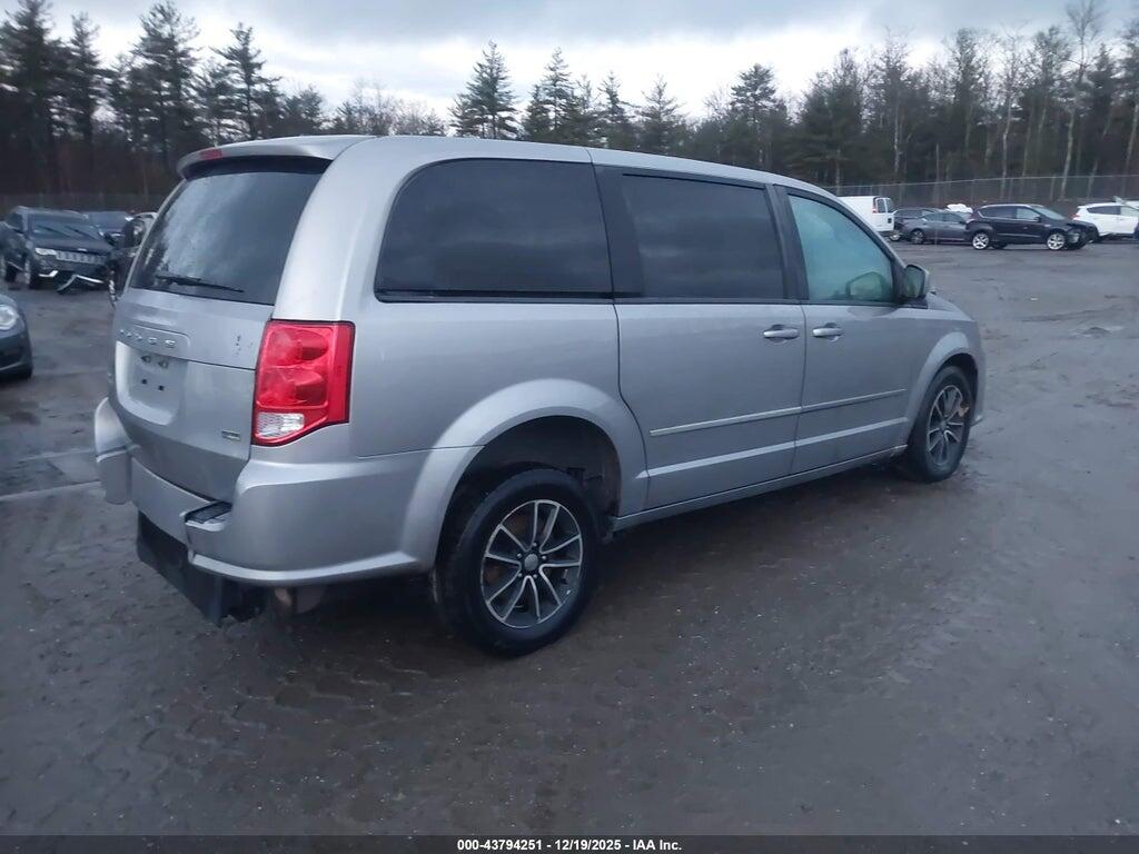 2C4RDGBG9HR619695 2017 DODGE GRAND CARAVAN photo no. 4