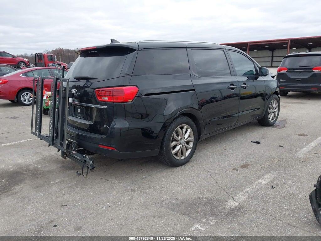 KNDMB5C10L6609328 2020 KIA SEDONA photo no. 4