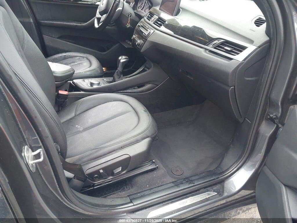 WBXHT3C33H5F71021 2017 BMW X1 photo no. 5
