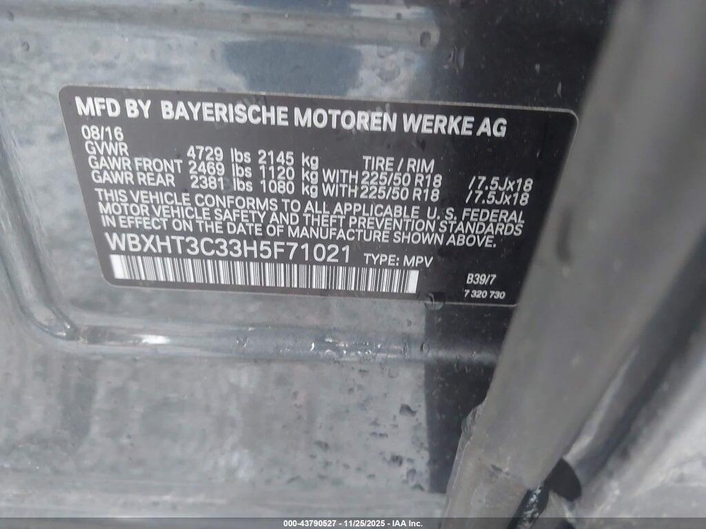 WBXHT3C33H5F71021 2017 BMW X1 photo no. 9
