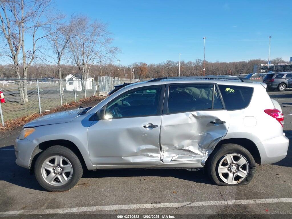 2T3ZF4DV7AW017071 2010 TOYOTA RAV4 photo no. 6