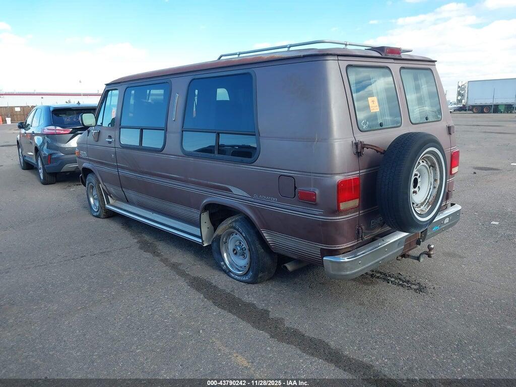 2GBEG25KXP4108392 1993 CHEVROLET G20 photo no. 3