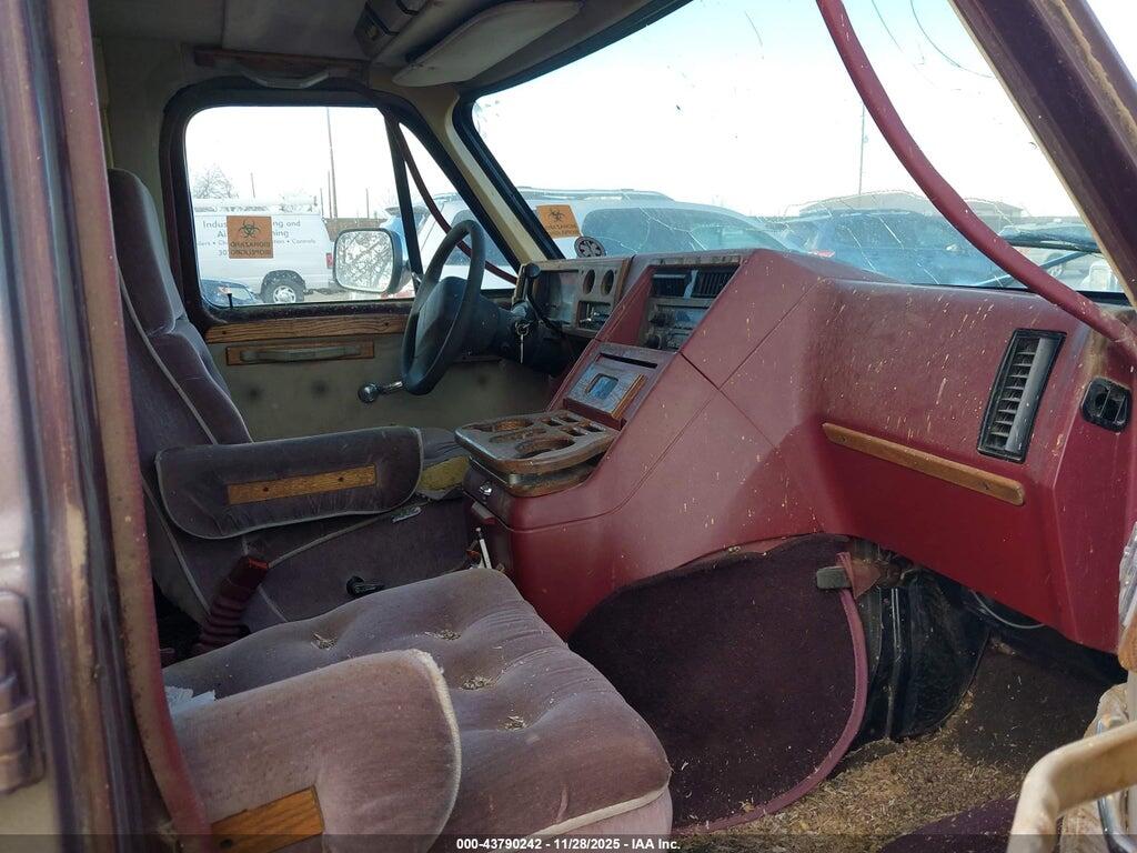 2GBEG25KXP4108392 1993 CHEVROLET G20 photo no. 5