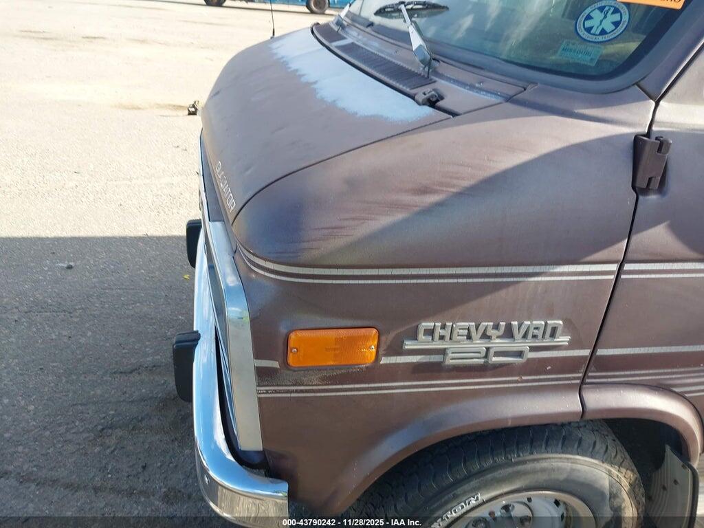 2GBEG25KXP4108392 1993 CHEVROLET G20 photo no. 6
