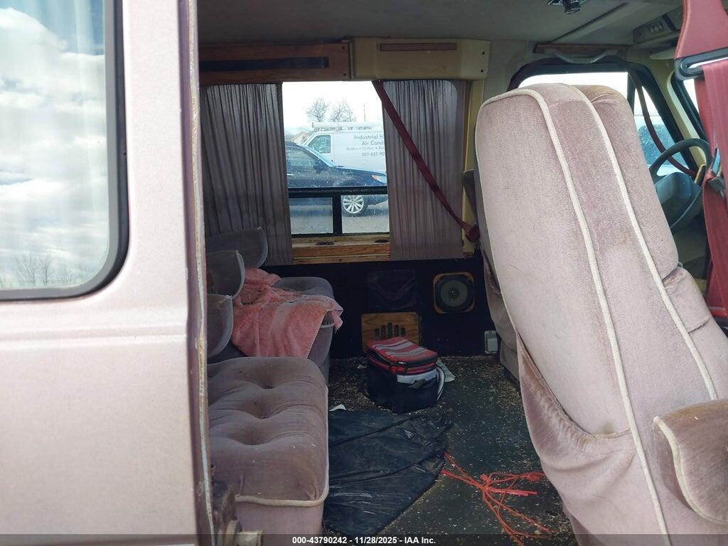 2GBEG25KXP4108392 1993 CHEVROLET G20 photo no. 8