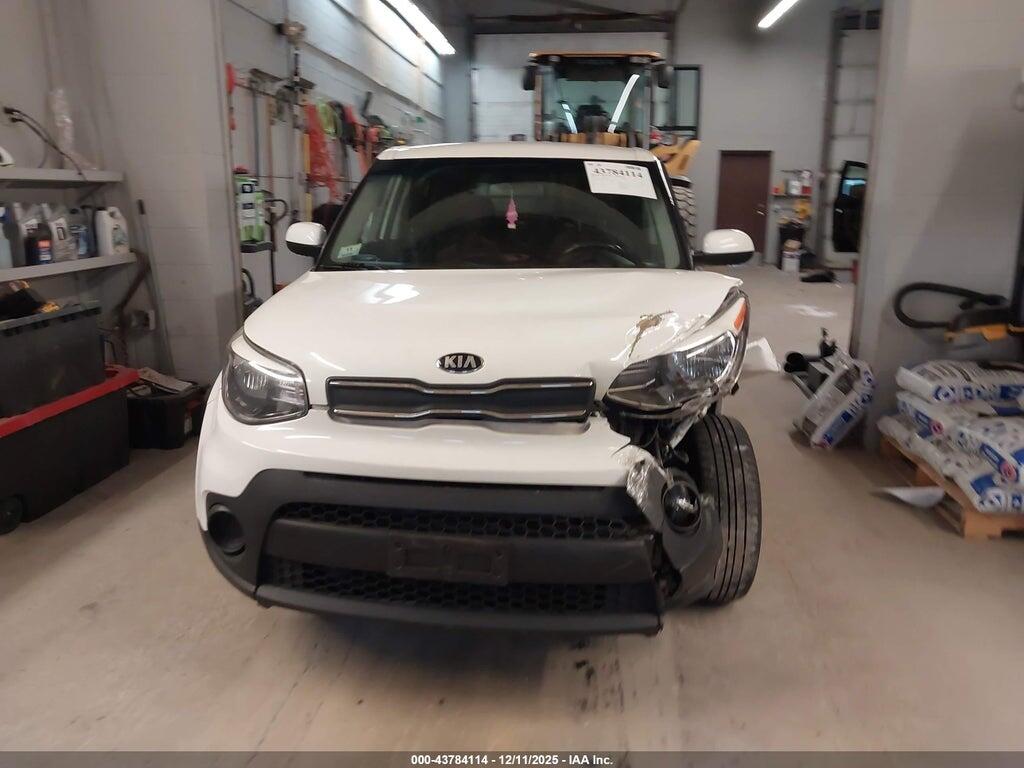 KNDJN2A26K7659762 2019 KIA SOUL photo no. 11