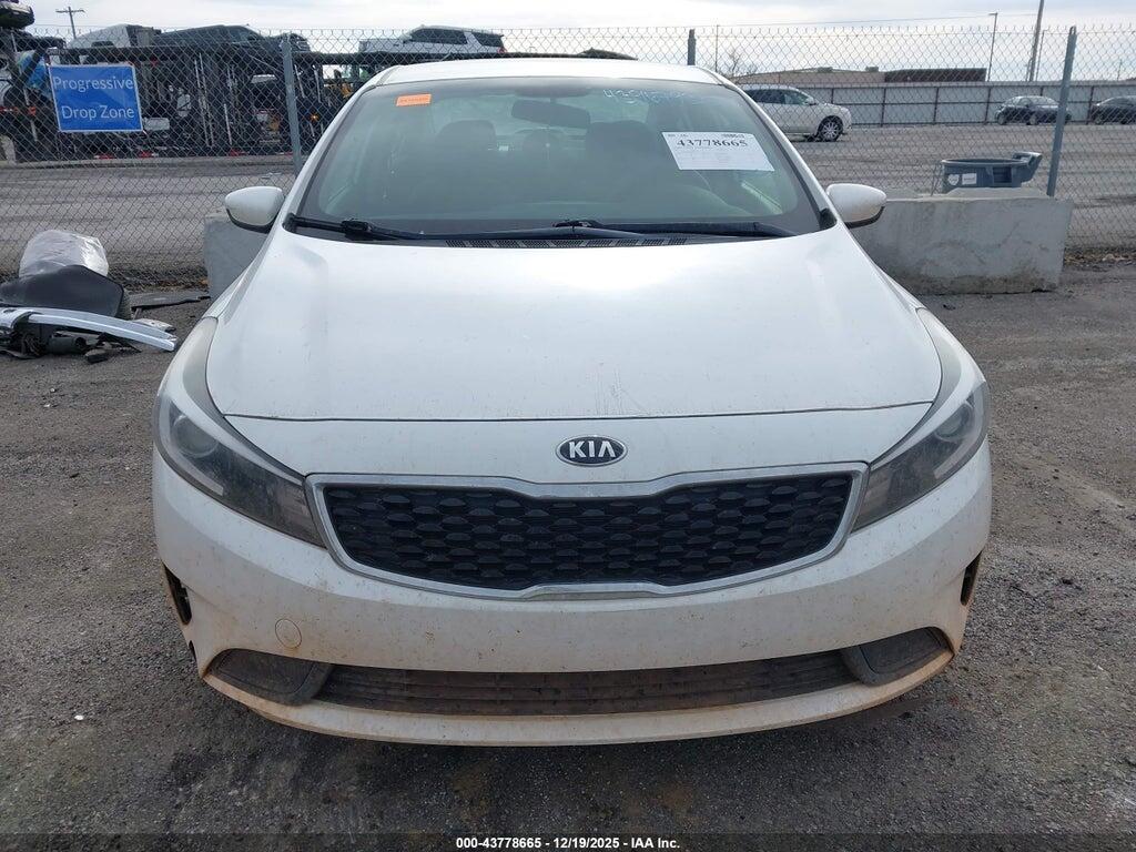 3KPFL4A75HE137412 2017 KIA FORTE photo no. 12