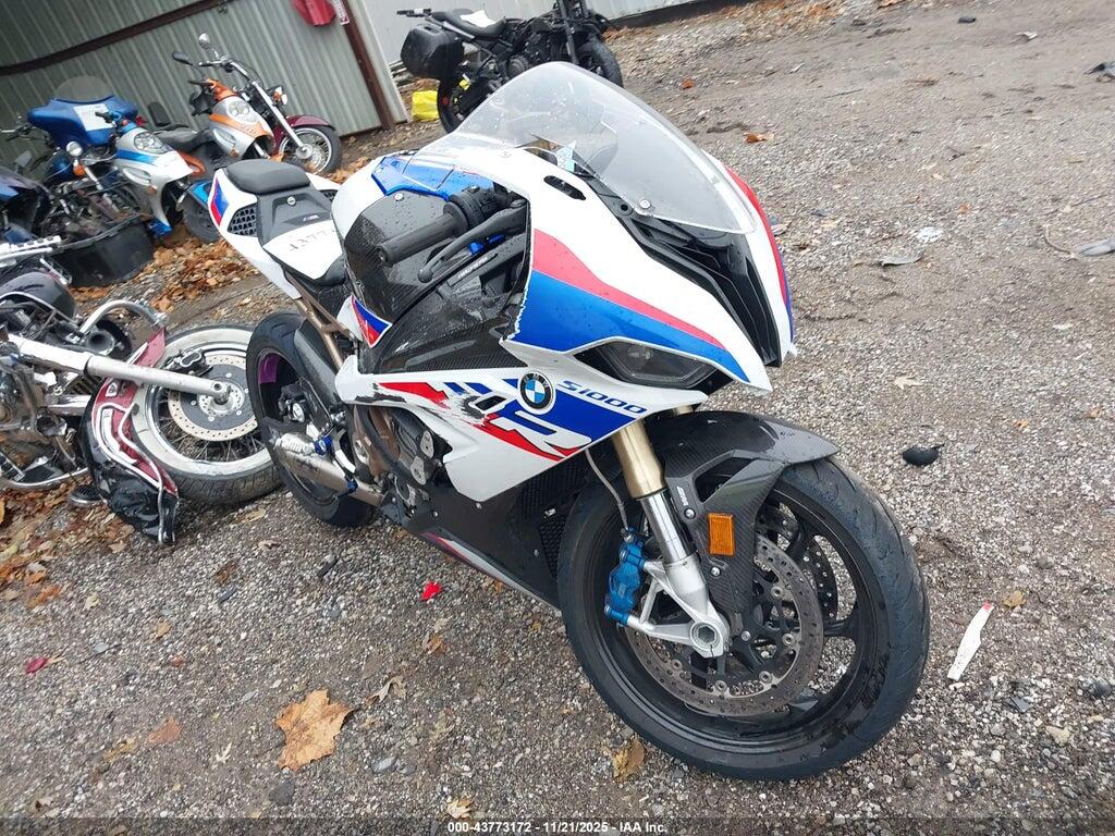 WB10E2303N6F20951 2022 BMW S 1000 photo no. 1