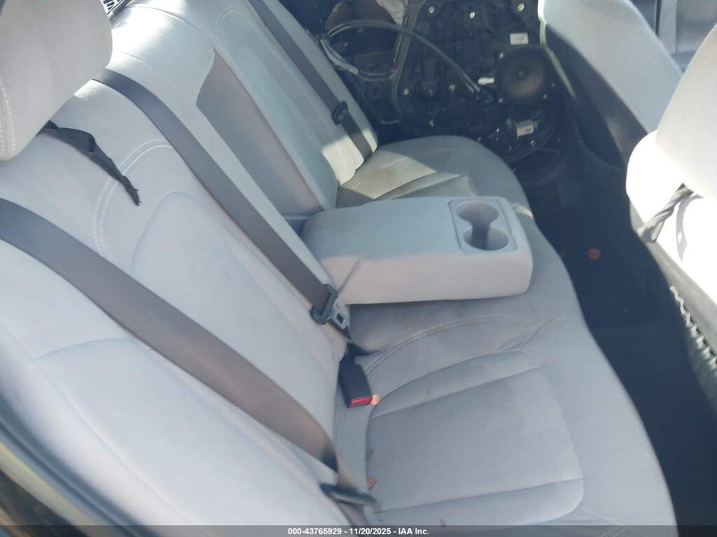 KNAGM4A7XB5077449 2011 KIA OPTIMA photo no. 8