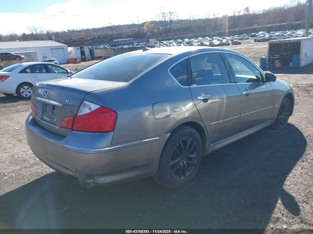 JN1CY0AR8AM960621 2010 INFINITI M35X photo no. 4