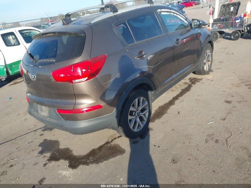KNDPBCAC4F7758572 2015 KIA SPORTAGE photo no. 4