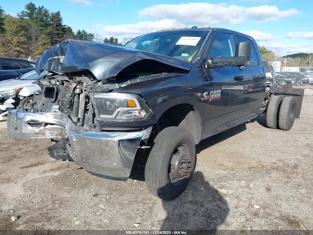 3C63RRGL7EG165786 2014 RAM 3500 photo no. 2