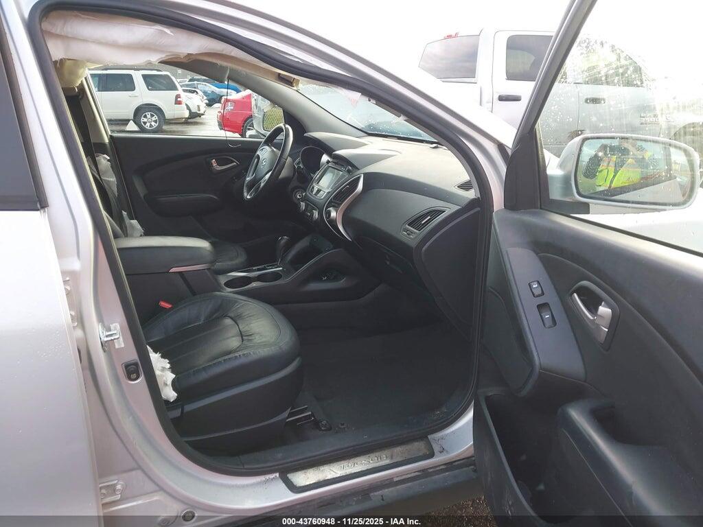 KM8JU3AC3CU498951 2012 HYUNDAI TUCSON photo no. 5