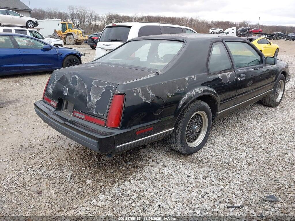 1LNCM93E7NY689830 1992 LINCOLN MARK VII photo no. 4