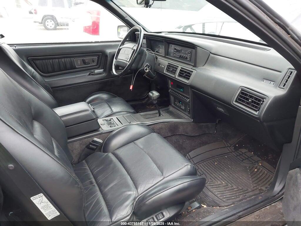1LNCM93E7NY689830 1992 LINCOLN MARK VII photo no. 5