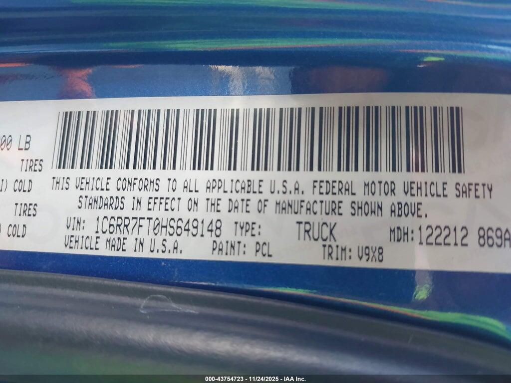 1C6RR7FT0HS649148 2017 RAM 1500 photo no. 9