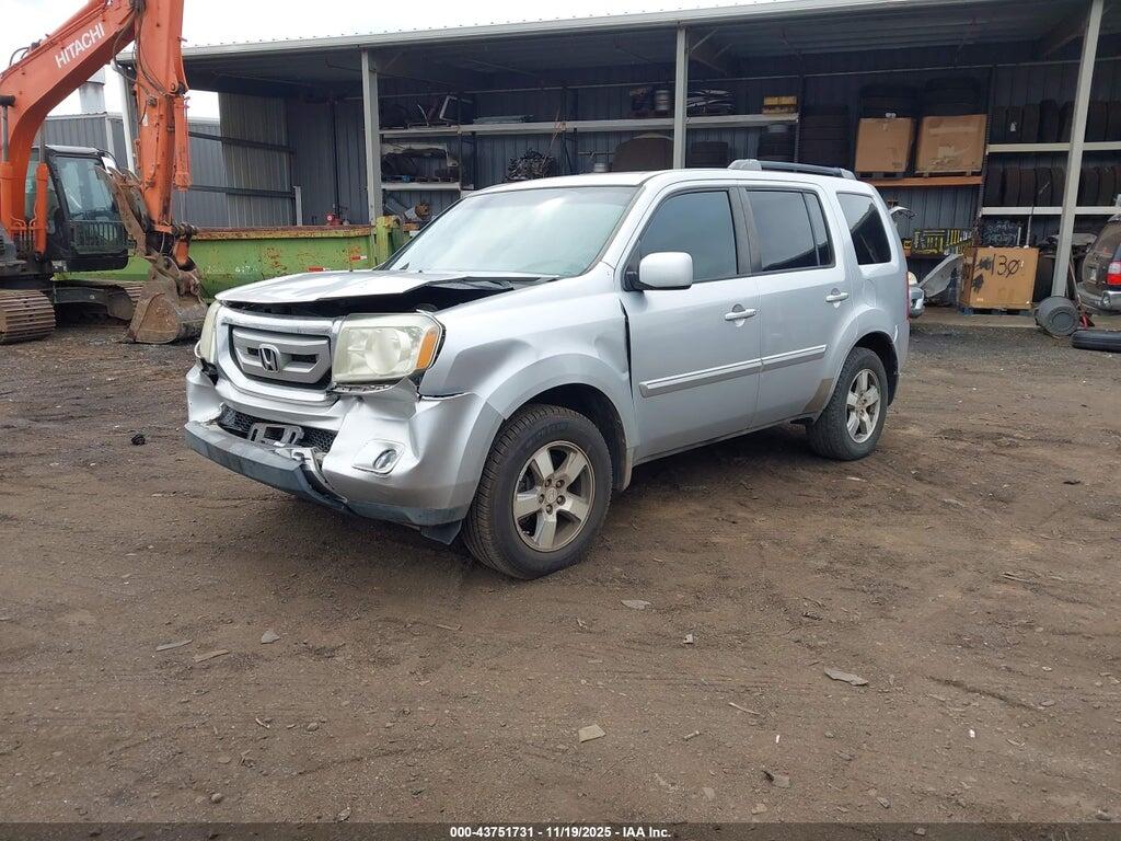 5FNYF3H44AB012925 2010 HONDA PILOT photo no. 2