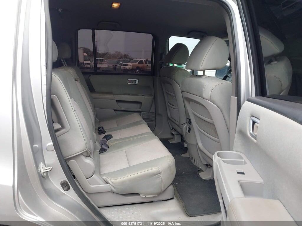 5FNYF3H44AB012925 2010 HONDA PILOT photo no. 8