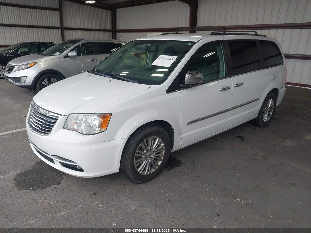 2C4RC1CG3FR674610 2015 CHRYSLER TOWN & COUNTRY photo no. 2