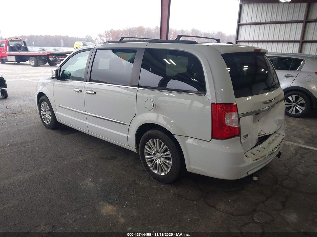 2C4RC1CG3FR674610 2015 CHRYSLER TOWN & COUNTRY photo no. 3