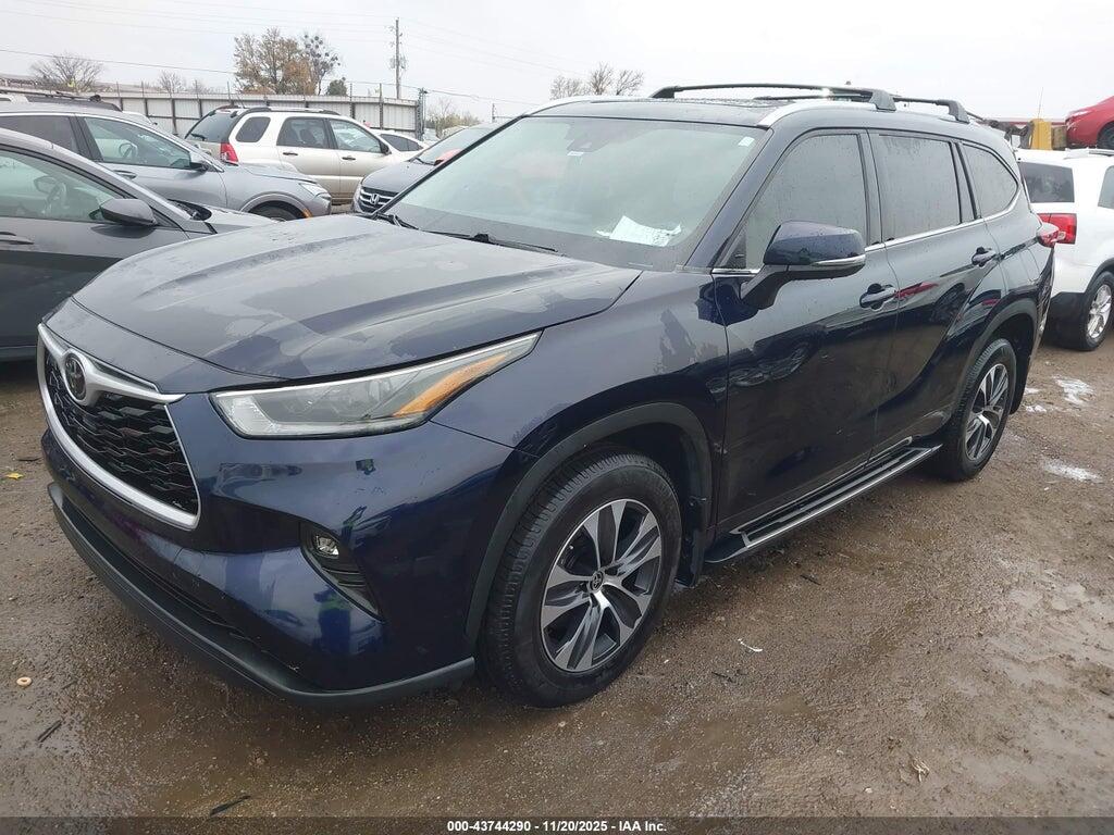 5TDGZRAH1MS055279 2021 TOYOTA HIGHLANDER photo no. 2