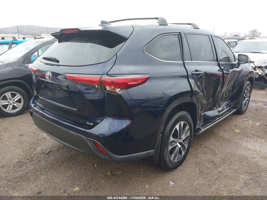 5TDGZRAH1MS055279 2021 TOYOTA HIGHLANDER photo no. 4