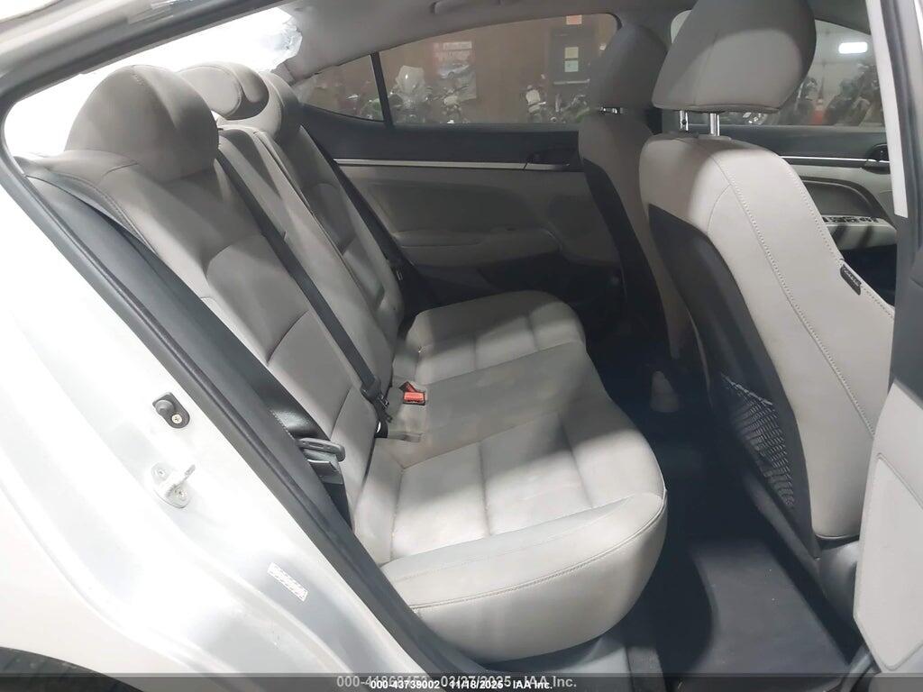 KMHD84LF8JU614656 2018 HYUNDAI ELANTRA photo no. 8