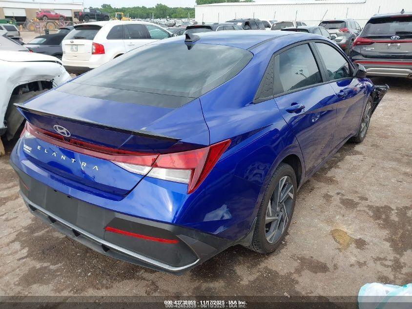 KMHLM4DGXSU974138 2025 HYUNDAI ELANTRA photo no. 4