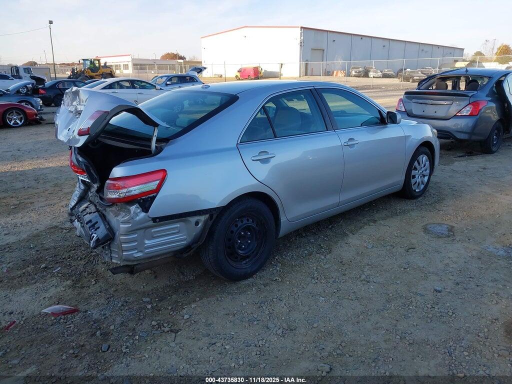 4T1BF3EK6BU678360 2011 TOYOTA CAMRY photo no. 4