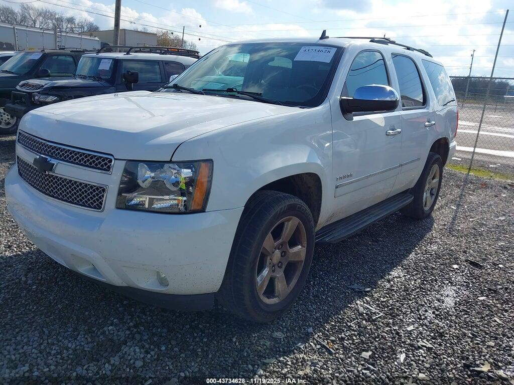 1GNSKCE02BR284945 2011 CHEVROLET TAHOE photo no. 2