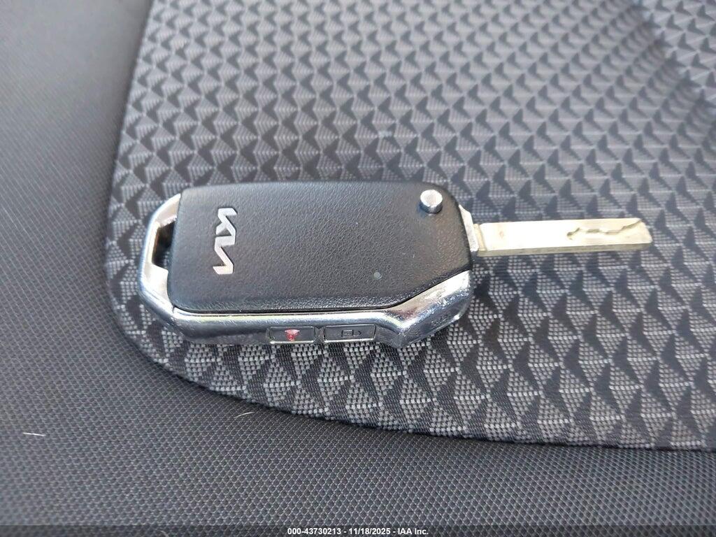 KNDPUCAG2P7050562 2023 KIA SPORTAGE HYBRID photo no. 11