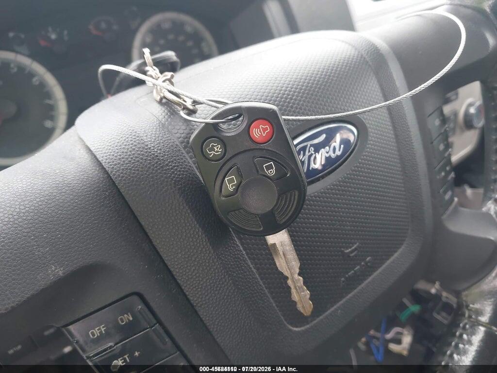 1FMCU03709KC99948 2009 FORD ESCAPE photo no. 11