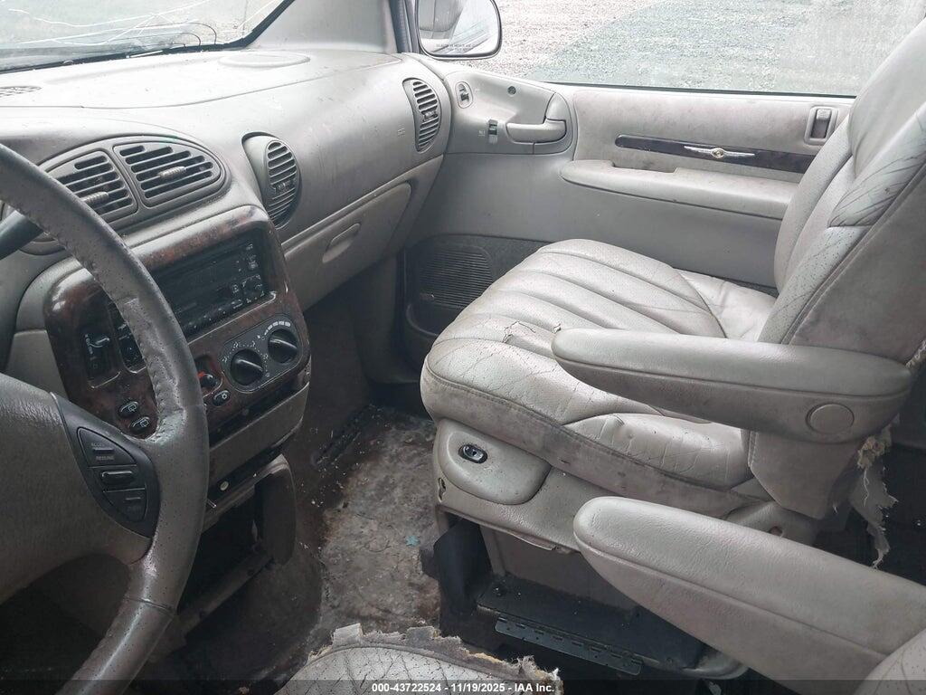 1C4GP64L3XB916770 1999 CHRYSLER TOWN & COUNTRY photo no. 5